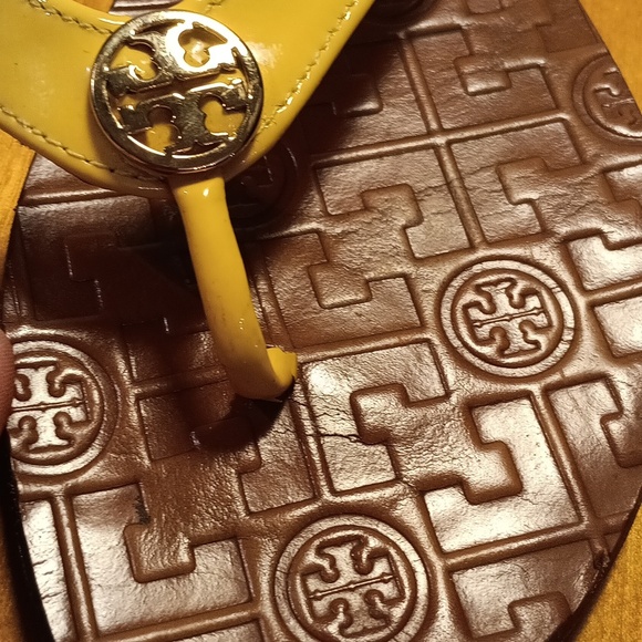 Tory Burch Sandals Size 8 - Picture 8 of 9